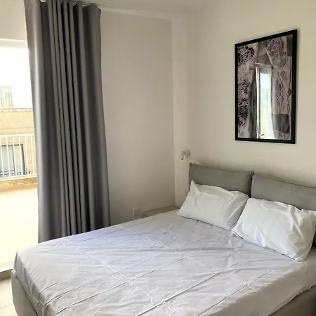 Luxury Valley Views B12 Apartment